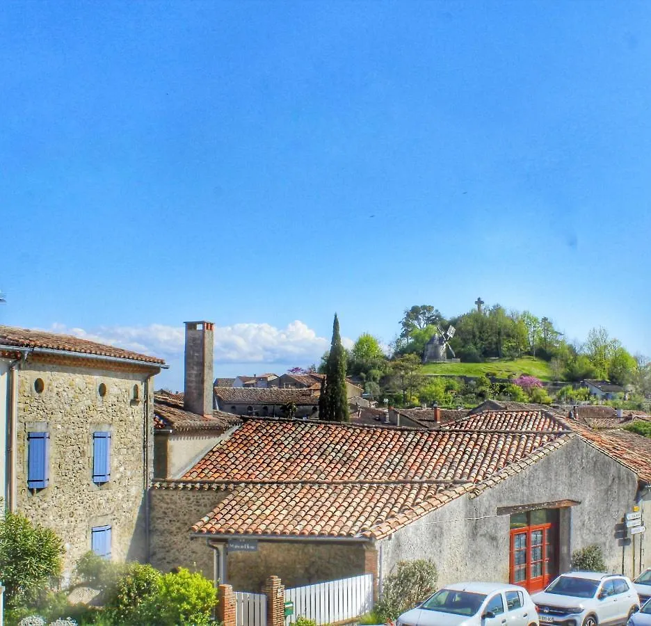 La Maison Bleue Lautrec 0*,